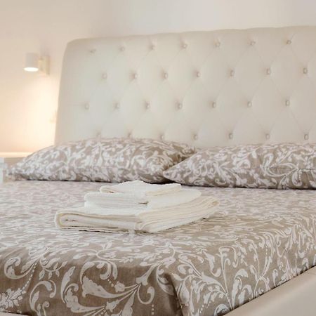 Pau Suite Home Ф'юмічіно Екстер'єр фото